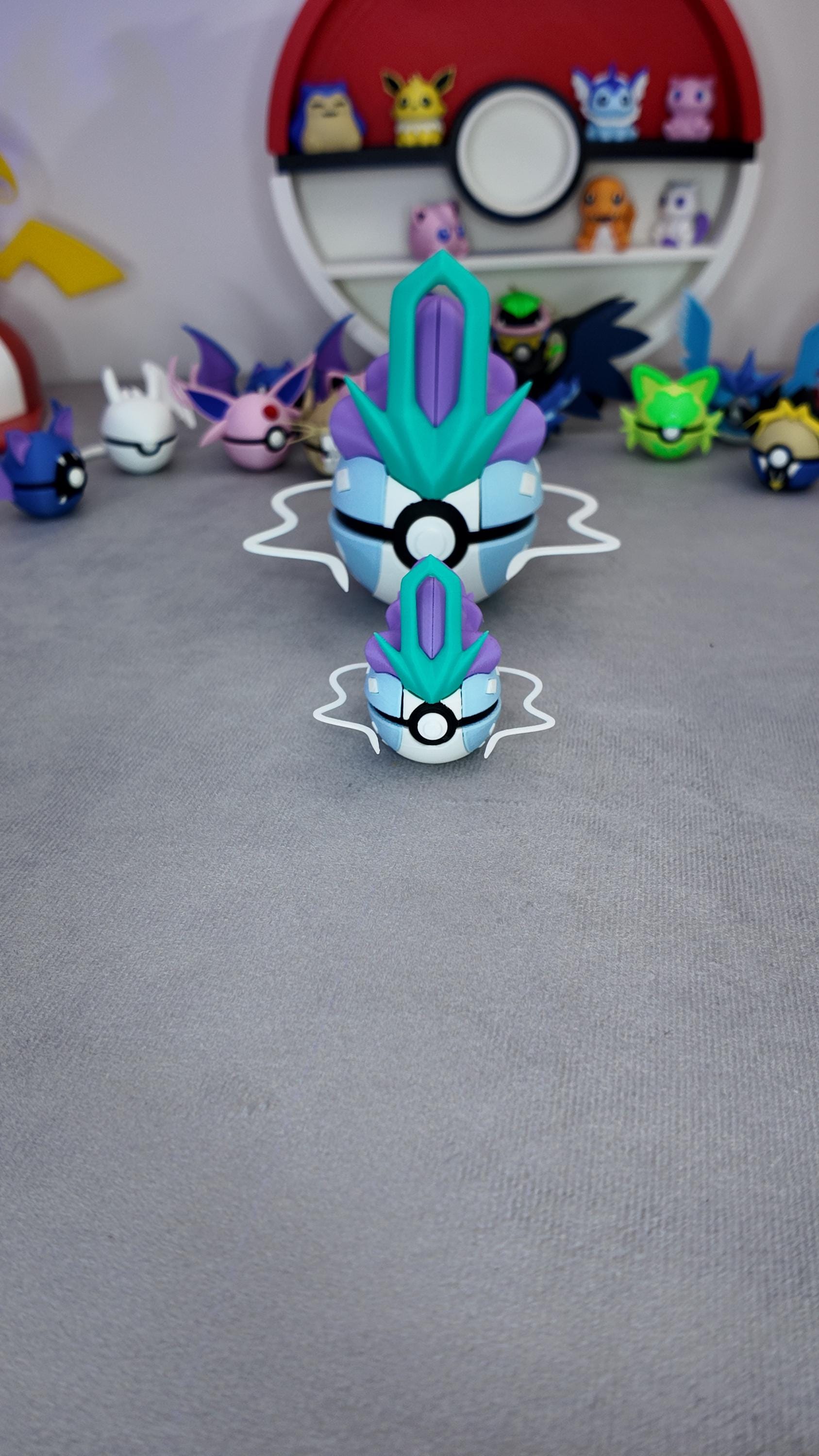 Suicune Pokeball – Legendary Pokémon 3D Printed Collectible – Gamer Desk Decor Gift